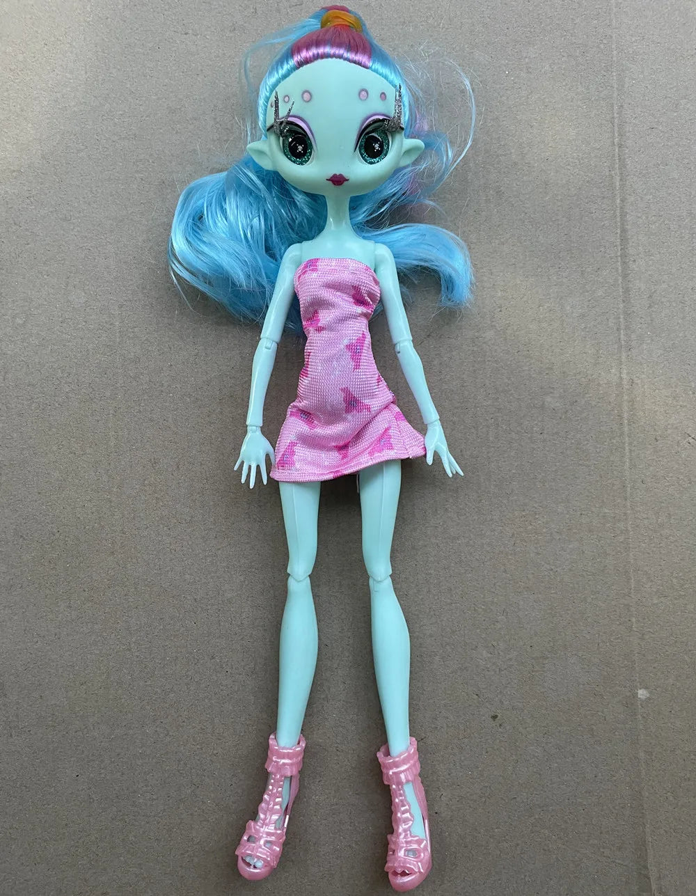 Monster Dolls Cute Horse-man Deer Cat Draculaura/Clawdeen Wolf/ Frankie Stein / Black Spider Movable Body Girls Toys Gift