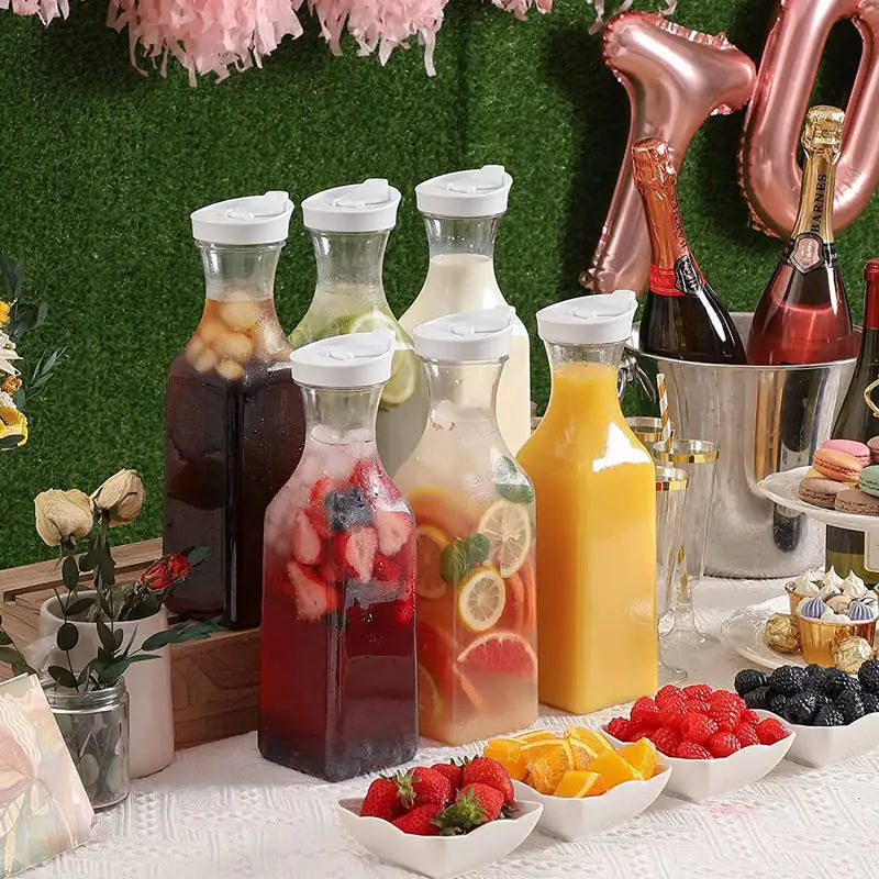 3pcs 1.5 L Plastic Water Carafe with Flip Top Lid, Square Base Juice Containers, Bar Supplies Pitcher for Drinks, Tea, Milk