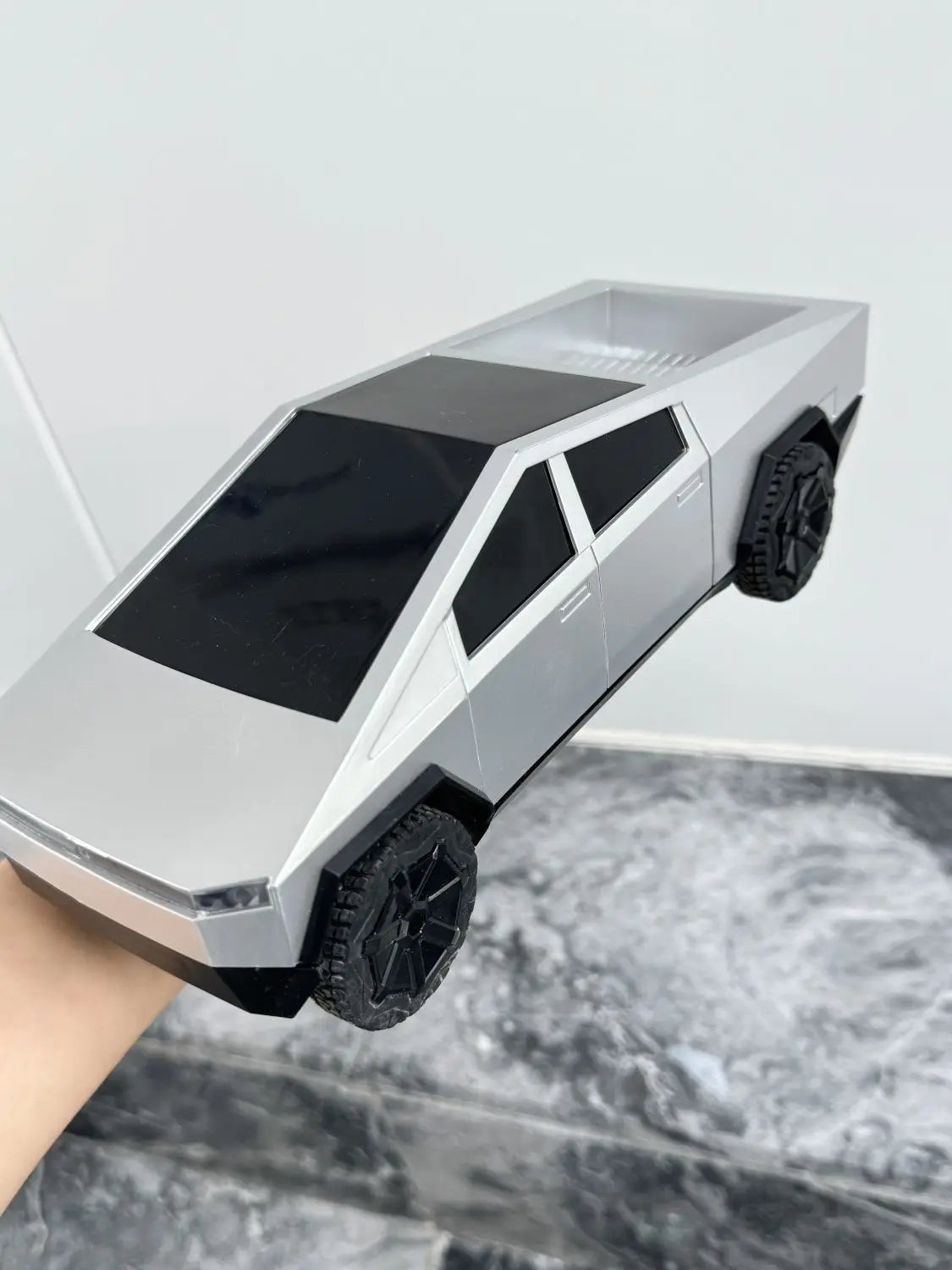 1:12 Rc Cybertruck Offroad Station Wagon Batmobile Rc Car Simulation Pickup Truck Simulation Collection Model Kids Toys Boy Gift